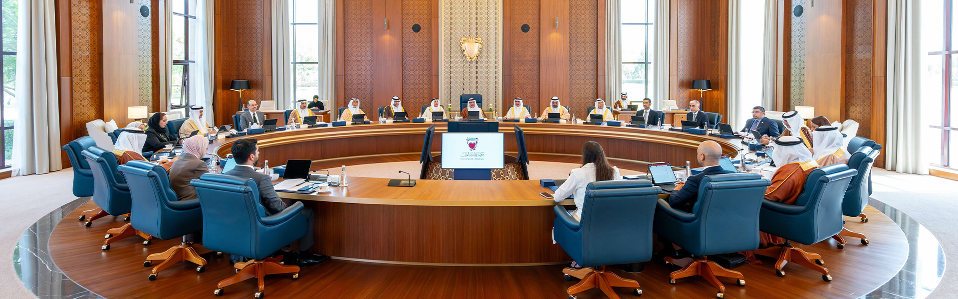 سمو ولي العهد رئيس مجلس الوزراء يترأس الاجتماع الاعتيادي الأسبوعي لمجلس الوزراء